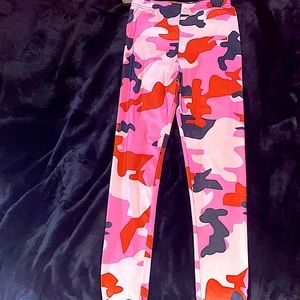 Extra small Victoria secret leggings pink camo